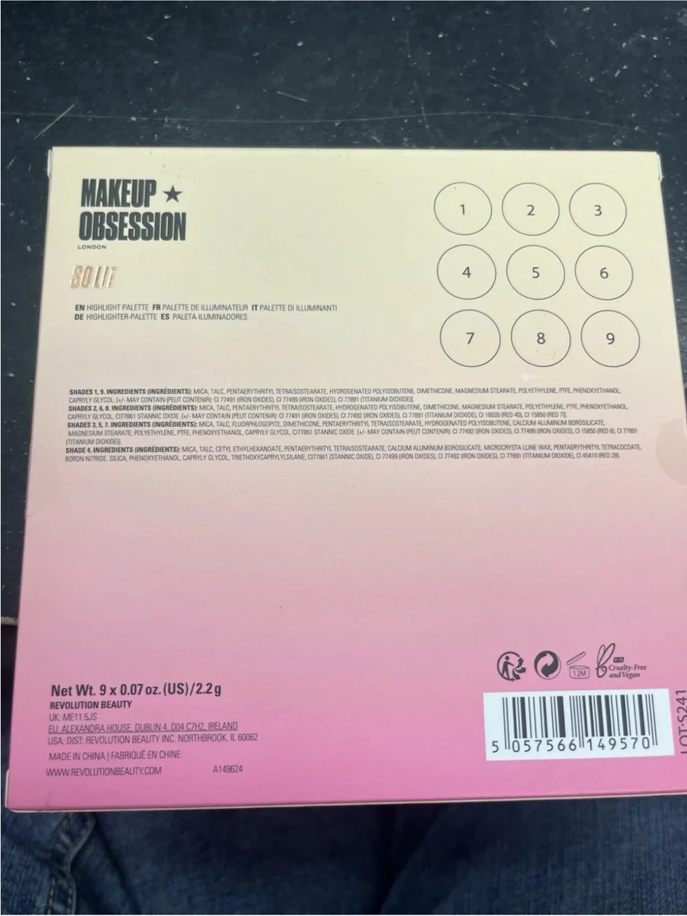 Makeup Revolution So Lit Highlight Palette - Pink to Cream Gradient